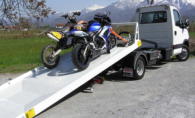  Motosiklet acil yol yardım